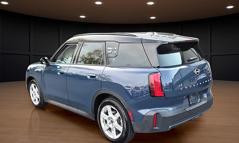 2026 Mini Countryman...