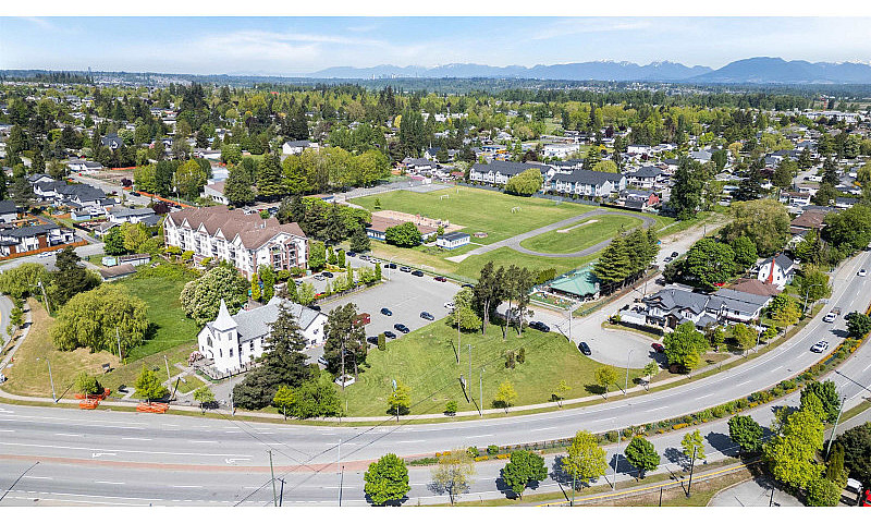 17575 58A Avenue Sur...