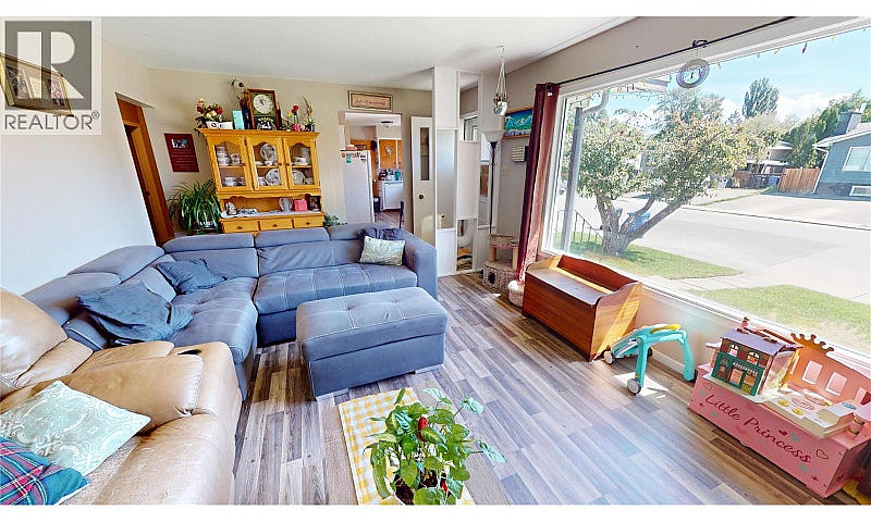 1516 6A Street S Cra...