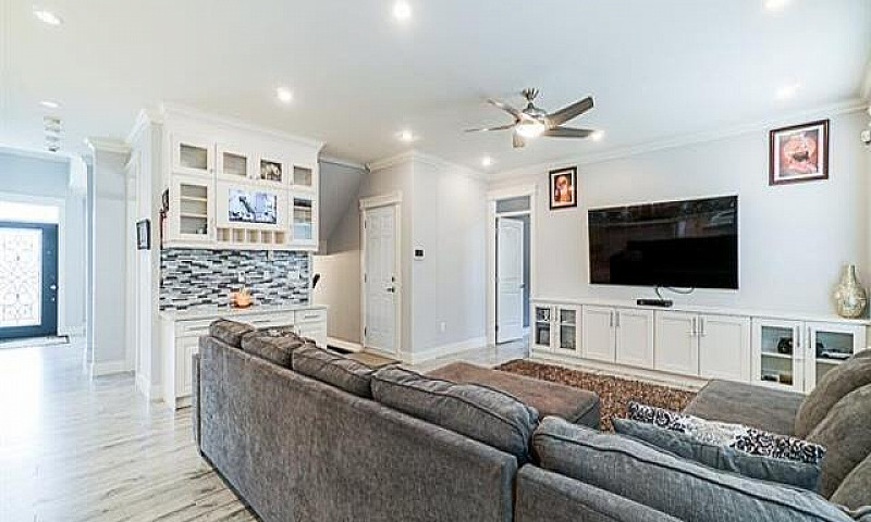 Upper 10595 159B Str...
