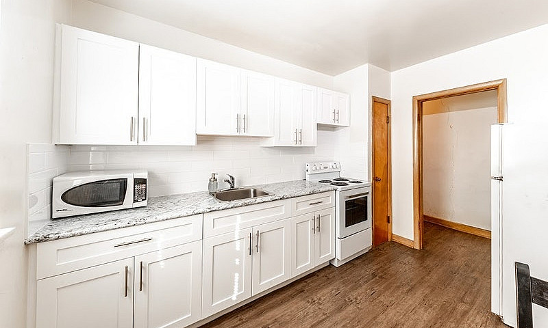 1017 Corydon Ave- Ha...