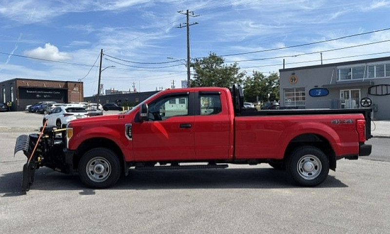 2017 Ford Super Duty...