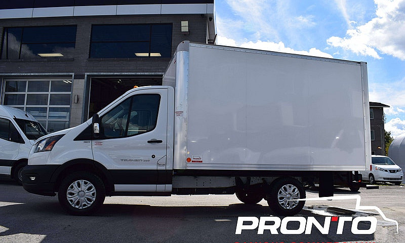 2023 Ford Transit T-...
