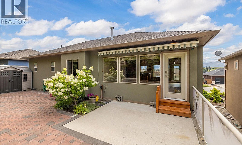 2060 Spyglass Way We...