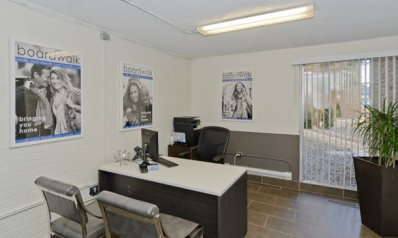 2 Bedroom - 8208 Fli...