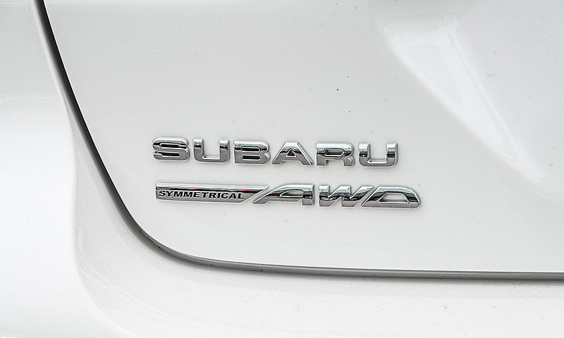 2024 Subaru Crosstre...
