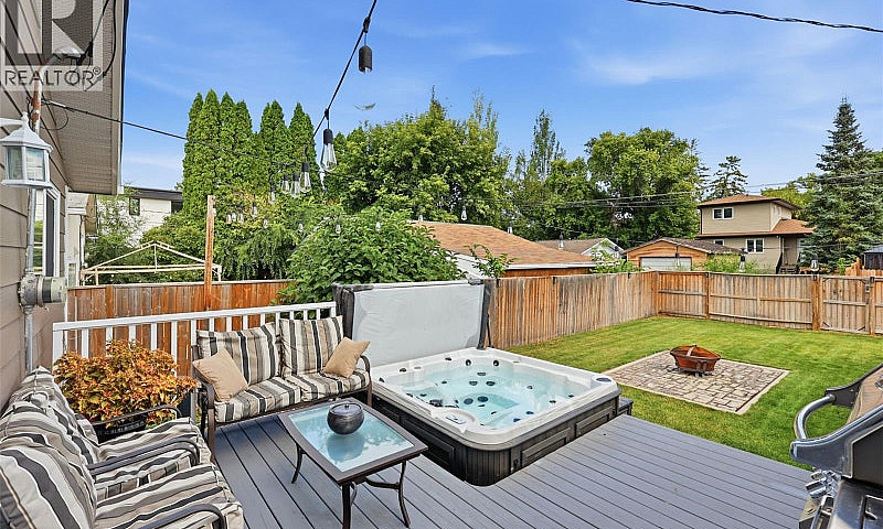 2113 Ste Cecilia Ave...