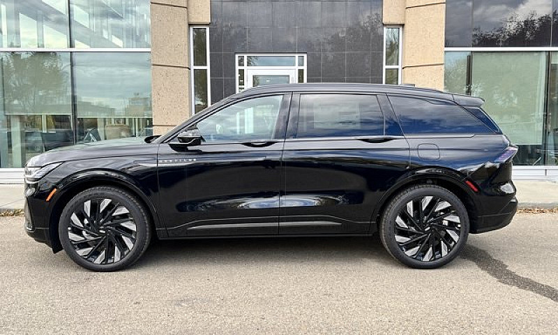 2026 Lincoln Nautilu...
