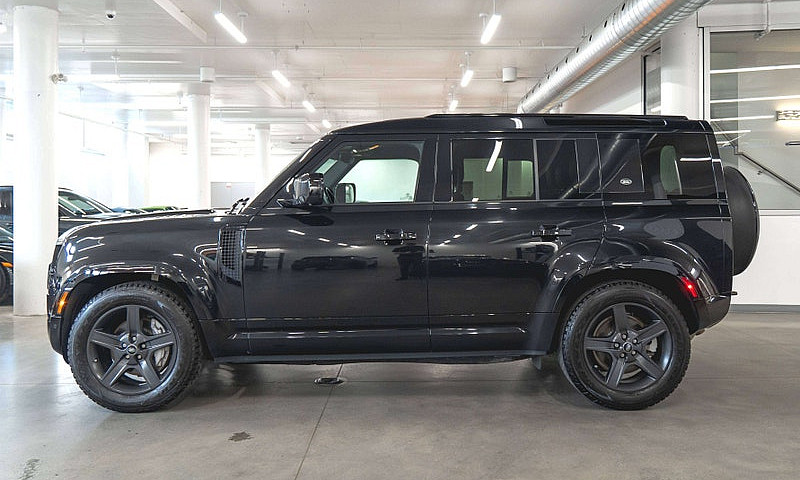 2024 Land Rover Defe...