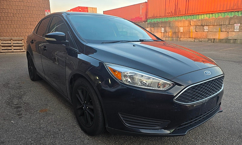2016 Ford Focus Se *...