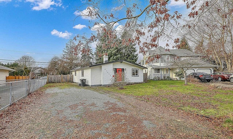 21635 50A Avenue Lan...