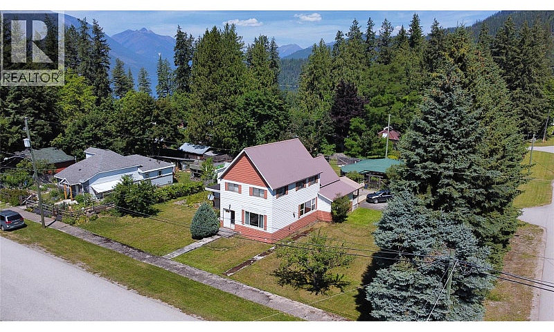 318 8Th Avenue New D...
