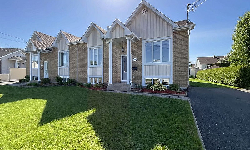 $339,900 - Semi-Deta...