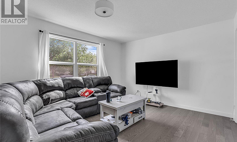 27 210 Camponi Place...