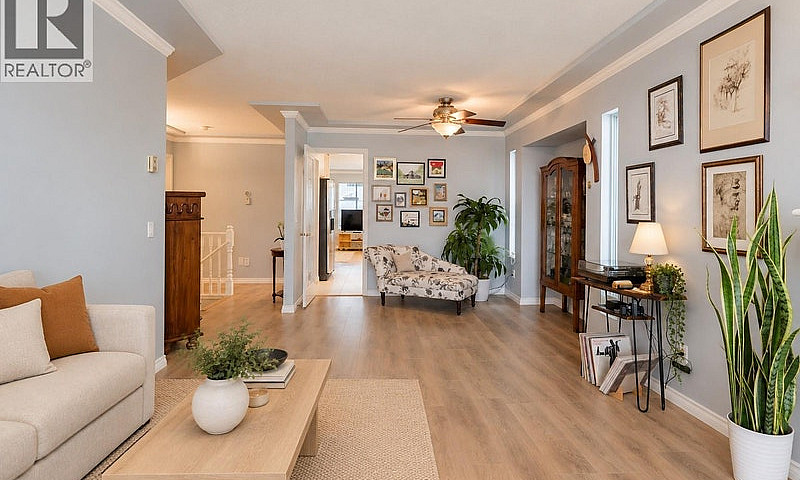 1261 Windsor Avenue ...