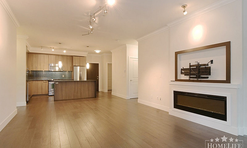 Spacious 2-Bedroom +...