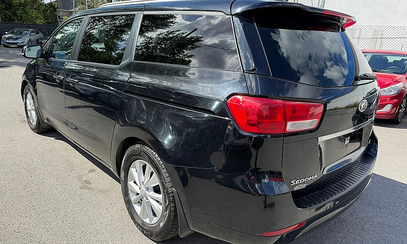 2016 Kia Sedona ( 12...
