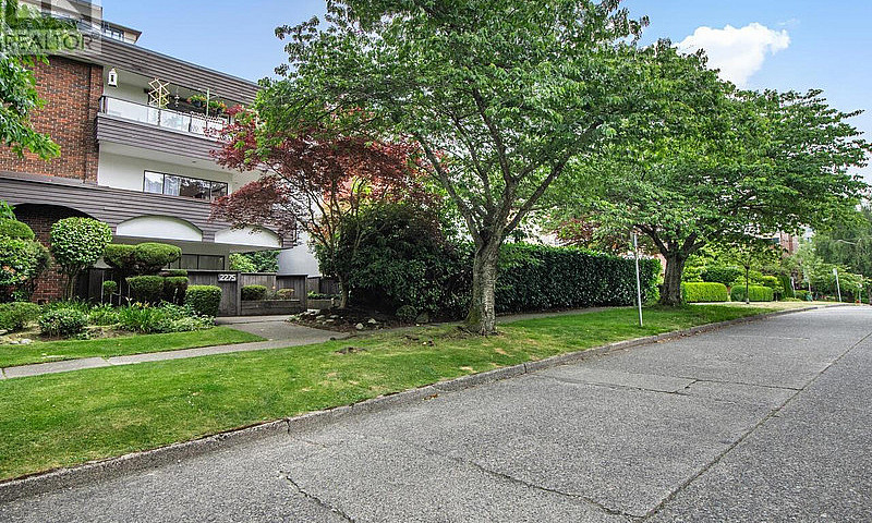 102 2275 W 40Th Aven...