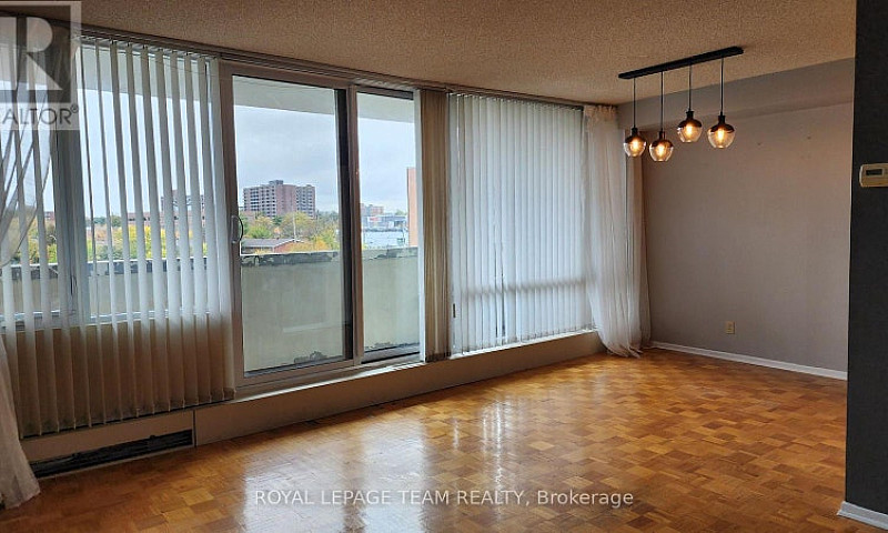 404 - 2625 Regina St...