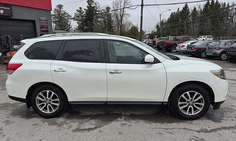 2015 Nissan Pathfind...
