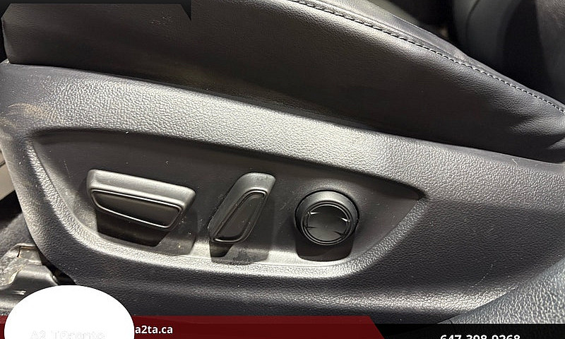 2018 Toyota Prius Pr...