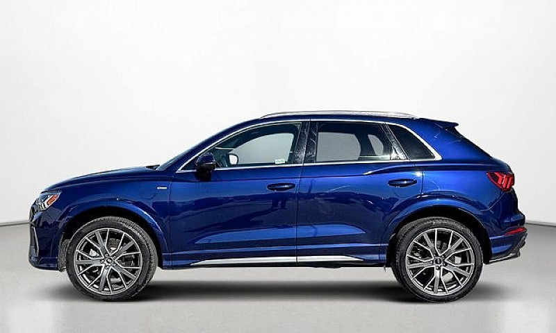 2022 Audi Q3 Technik...
