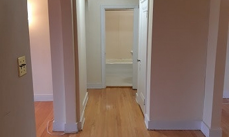 1 Roslyn Rd-  Locarn...