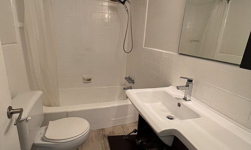 3,5 / 1400 Avenue De...
