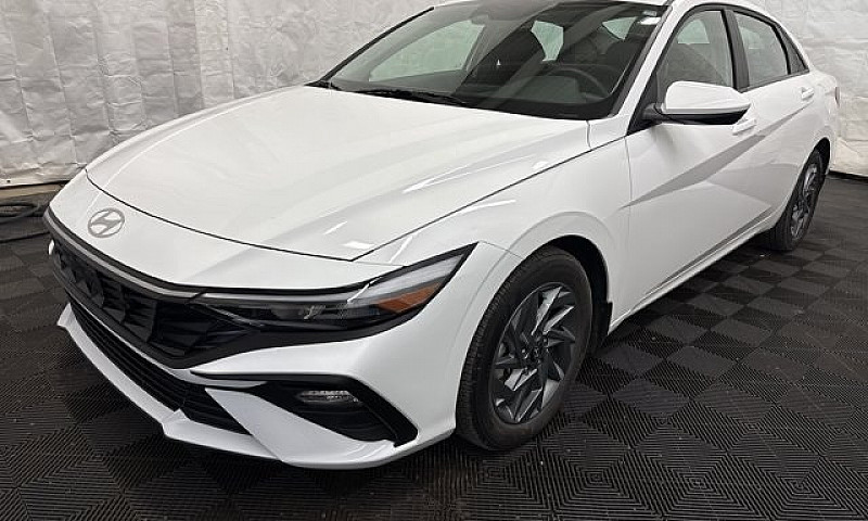 2025 Hyundai Elantra...