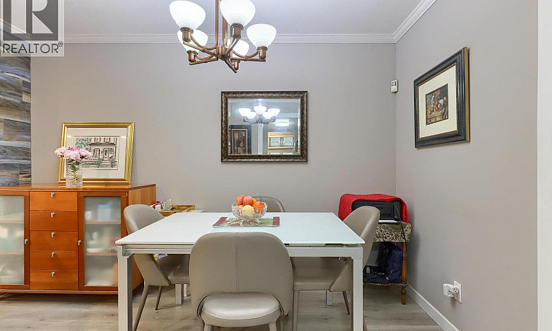 17 2885 E Kent Avenu...