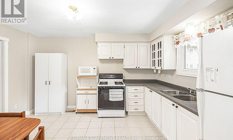 28 Riverdale Drive H...