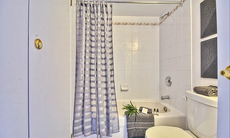 1 & 2 Apartments - A...