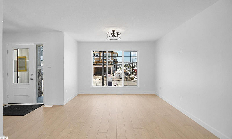 7303 181 Av Nw Edmon...