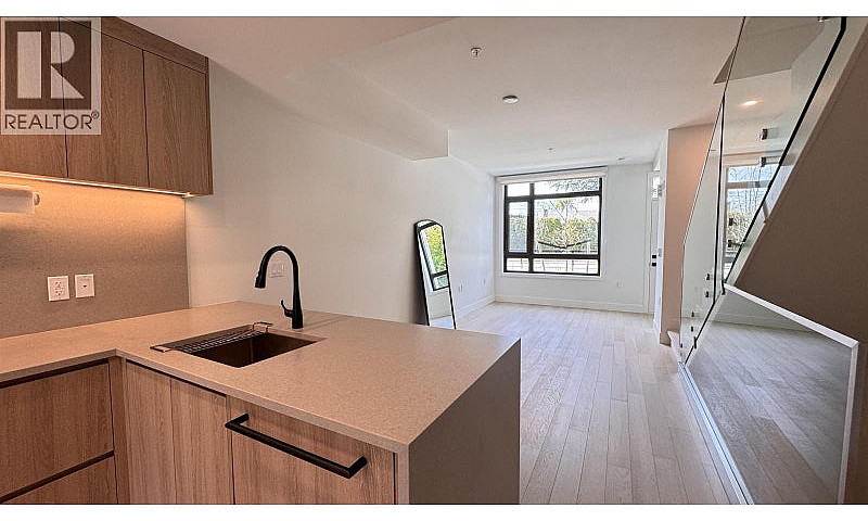 6258 Oak Street Vanc...