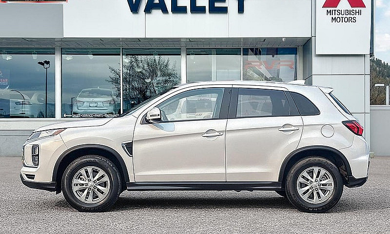2023 Mitsubishi Rvr ...