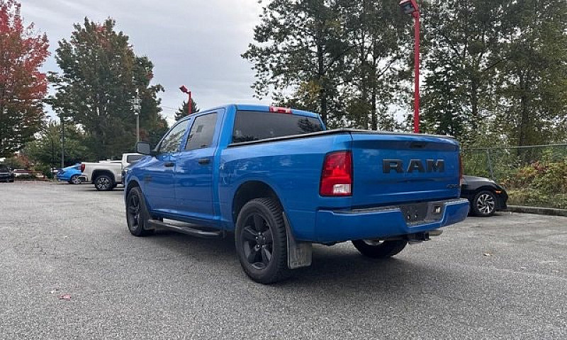 2023 Ram 1500 Classi...