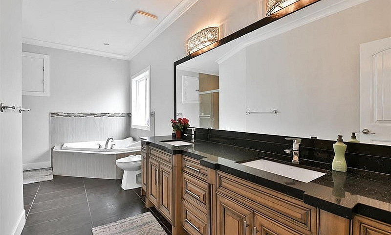 7 3363 Horn Street A...