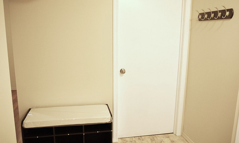 Large 1200Sf Renod 2...