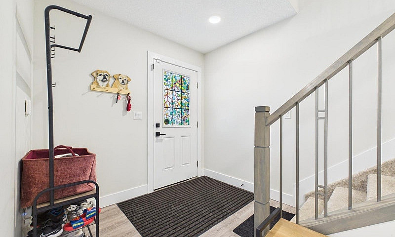 #11 230 Edgemont Rd ...