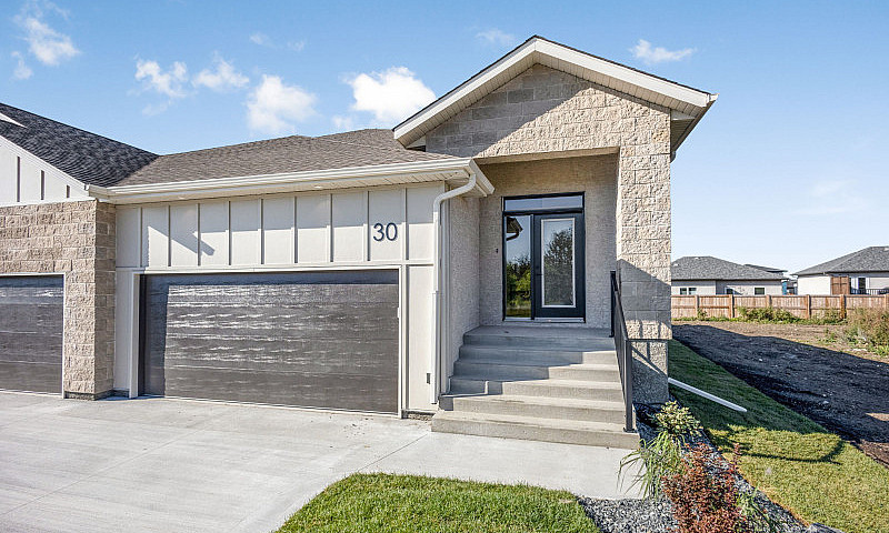 Stunning 1297Sqft 2B...