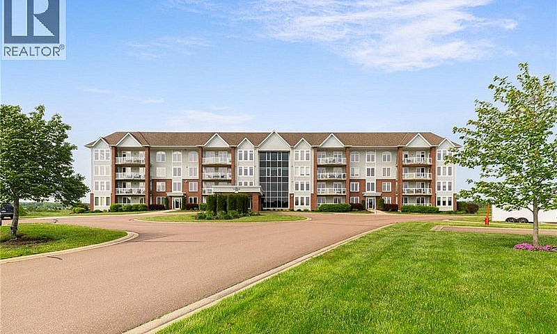 185 Royal Oaks Boule...