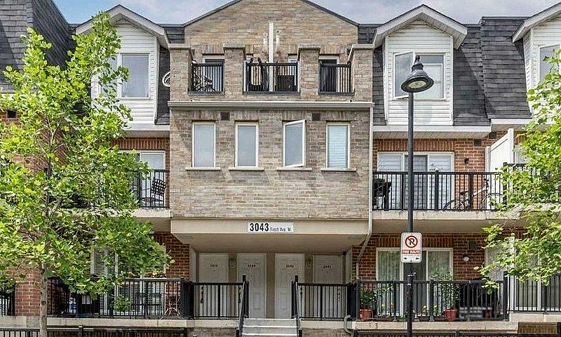 1014 - 3043 Finch Av...