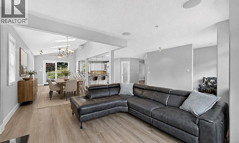 16 Edwards Estates R...