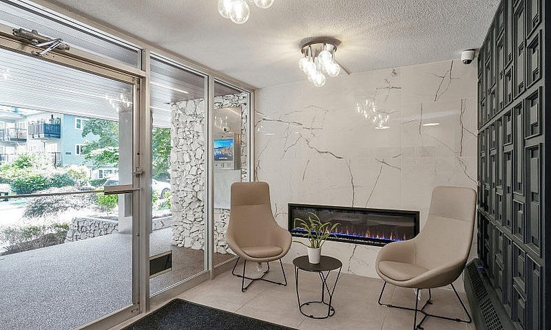 Studio Apartment For...