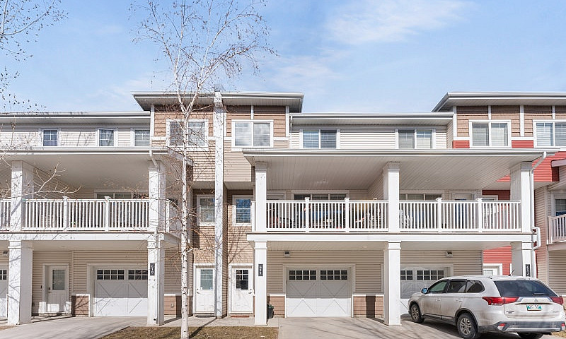 Condo For Sale !! Pe...
