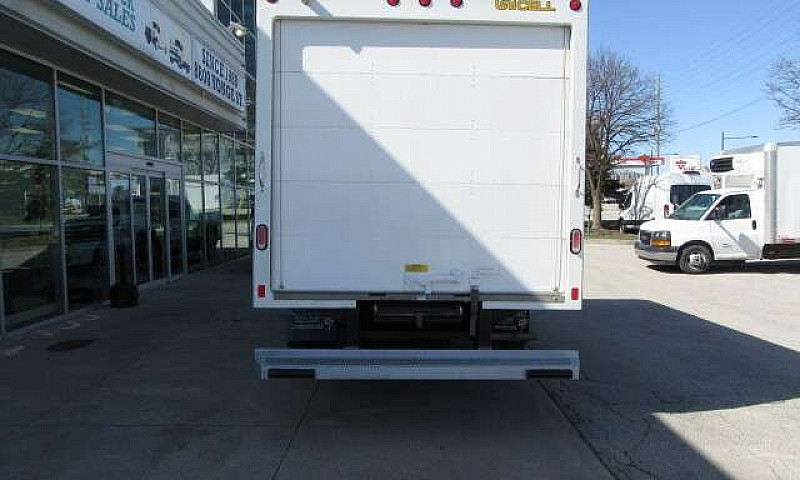 2021 Ford E-450 Gas ...