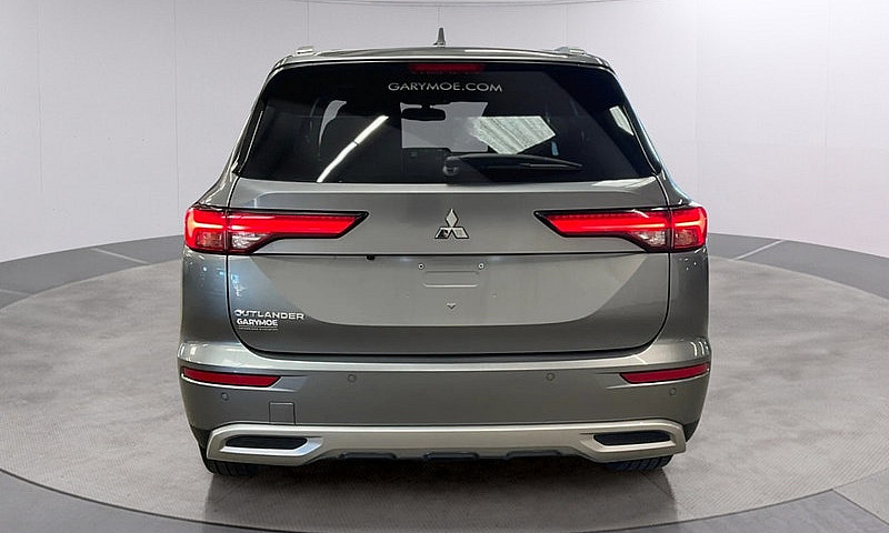 2024 Mitsubishi Outl...