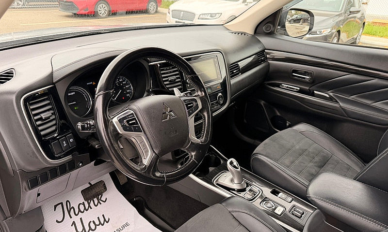 2018 Mitsubishi Outl...