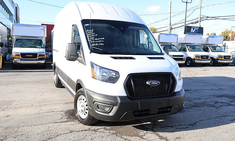 2025 Ford Transit T-...