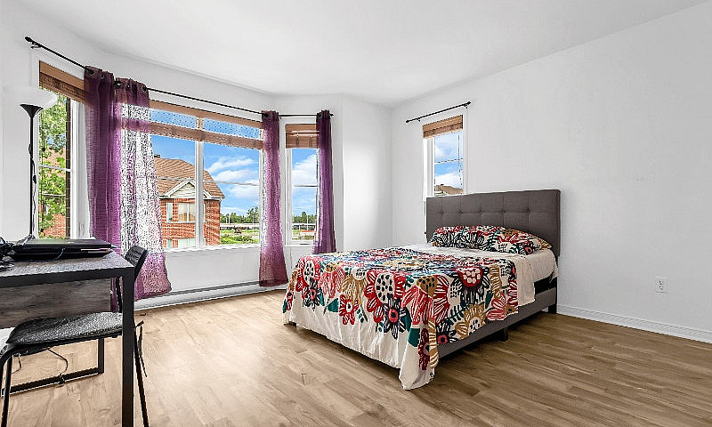 Condo À Vendre À St-...